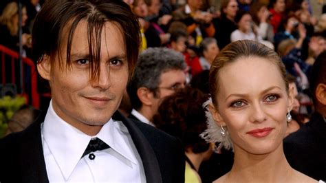 vanessa paradis mariage johnny depp|Johnny Depps Ex Vanessa Paradis Marries Director。